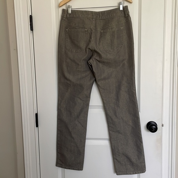 Chico’s Platinum Women’s Ultimate Fit Slim Leg Jeans Grey Metallic 10 - Picture 6 of 7